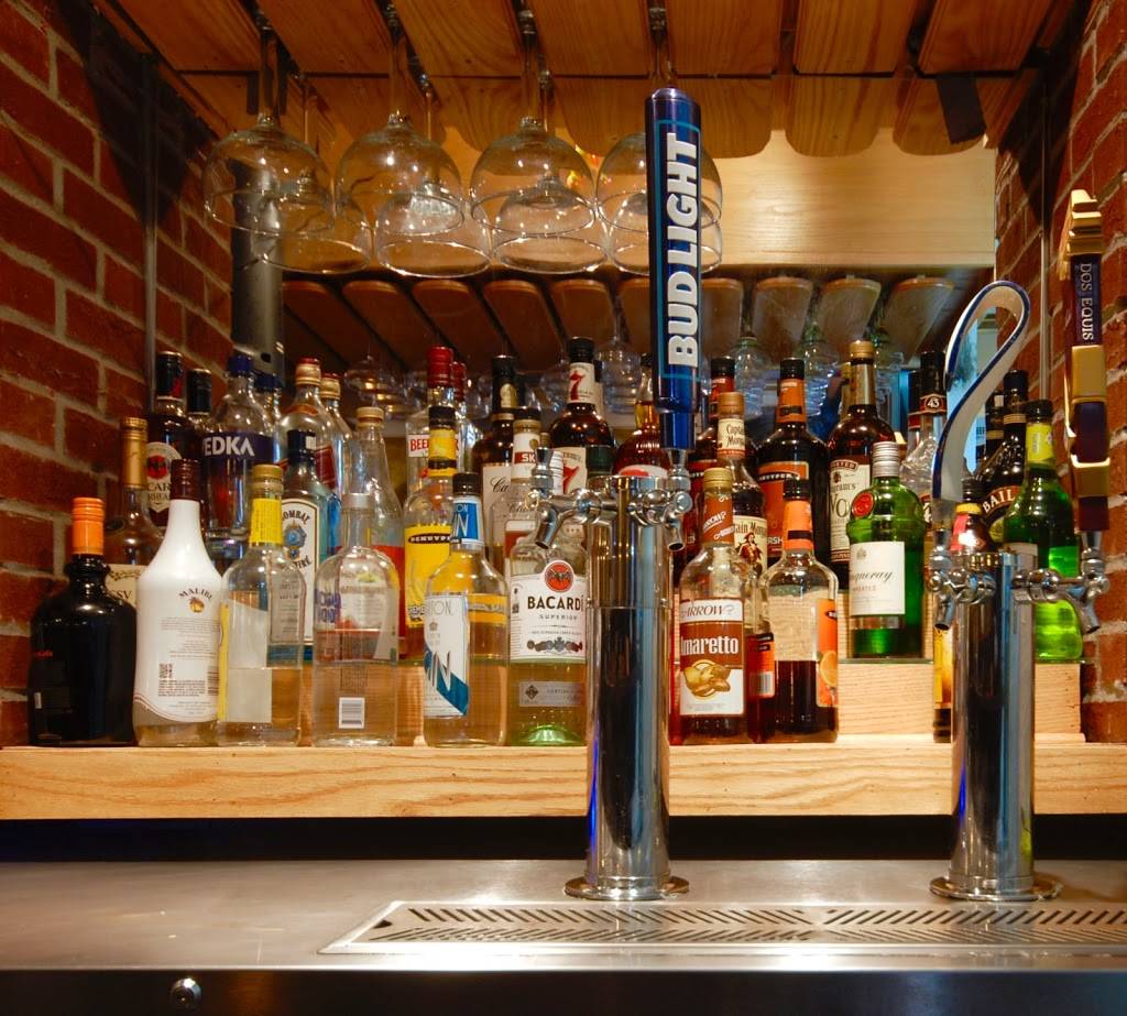 Acapulcos Mexican Restaurant | restaurant | 301 Margaret St, Lawrenceburg, IN 47025, USA | 8125394112 OR +1 812-539-4112