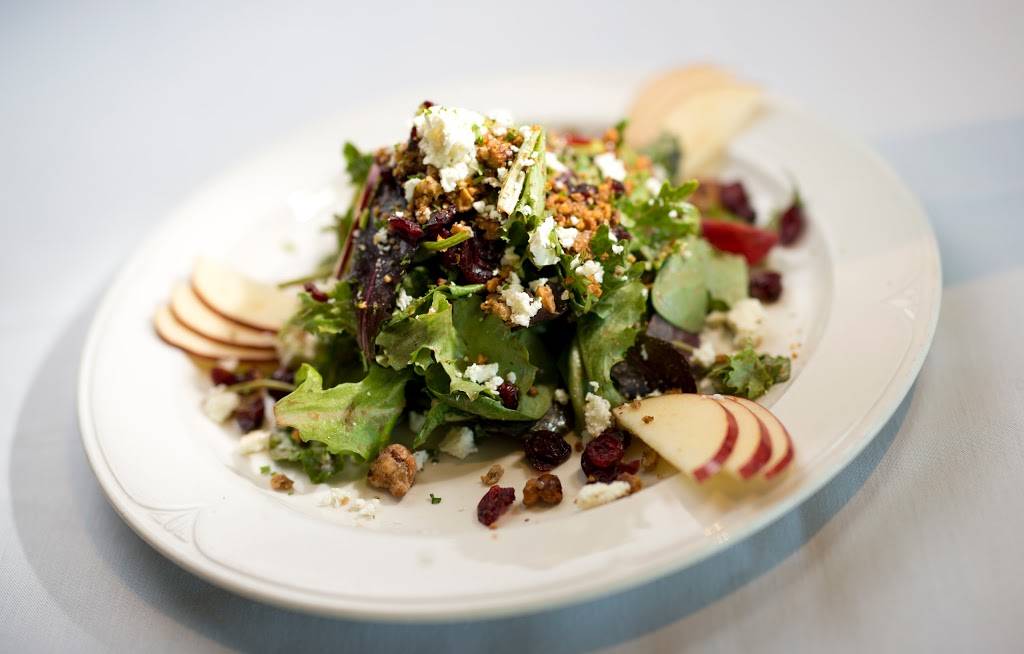 Mackenzie Bar & Grill | restaurant | 18 Clubhouse Rd, Santa Cruz, CA 95060, USA | 8314599162 OR +1 831-459-9162