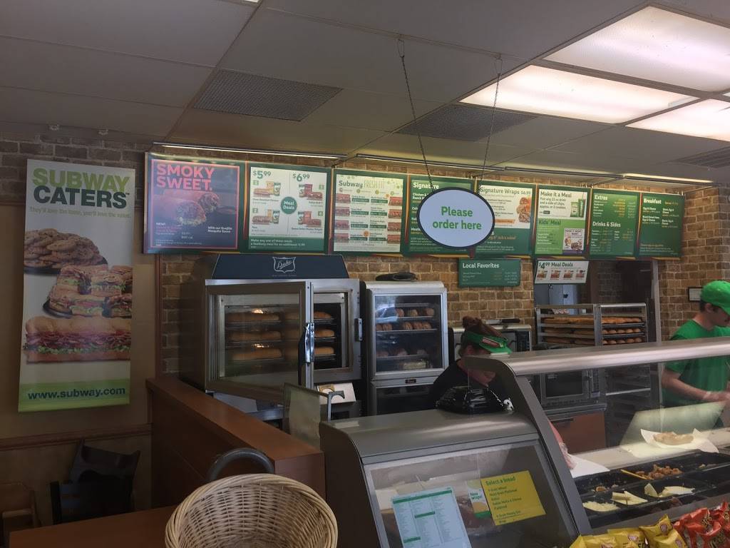 Subway | meal takeaway | 1502 Galvin Rd S, Bellevue, NE 68005, USA | 4022918818 OR +1 402-291-8818
