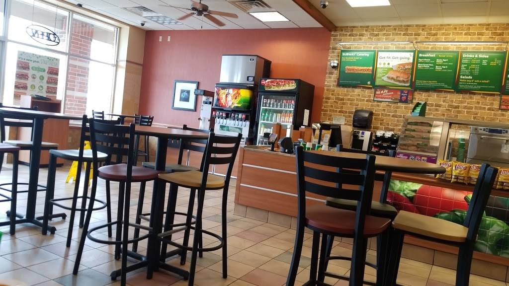 Subway | restaurant | Across from Bob Evans, behind, 2273 Kresge Dr Unit 8, Amherst, OH 44001, USA | 4409847064 OR +1 440-984-7064