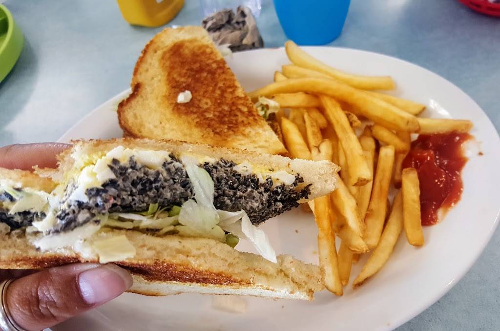 Leatherbys Family Creamery | restaurant | 2333 Arden Way, Sacramento, CA 95825, USA | 9169208382 OR +1 916-920-8382