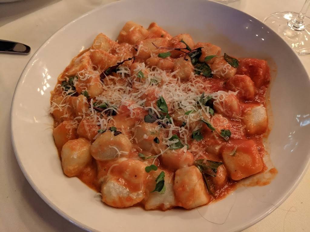 Il Terrazzo Carmine | restaurant | 411 1st Ave S, Seattle, WA 98104, USA | 2064677797 OR +1 206-467-7797