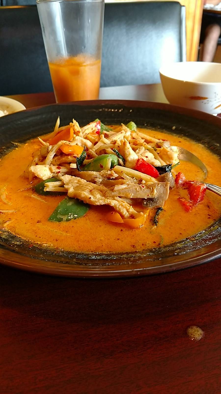 Pudthai & Sushi | restaurant | 2964 S Rochester Rd, Rochester, MI 48307, USA | 2482996890 OR +1 248-299-6890