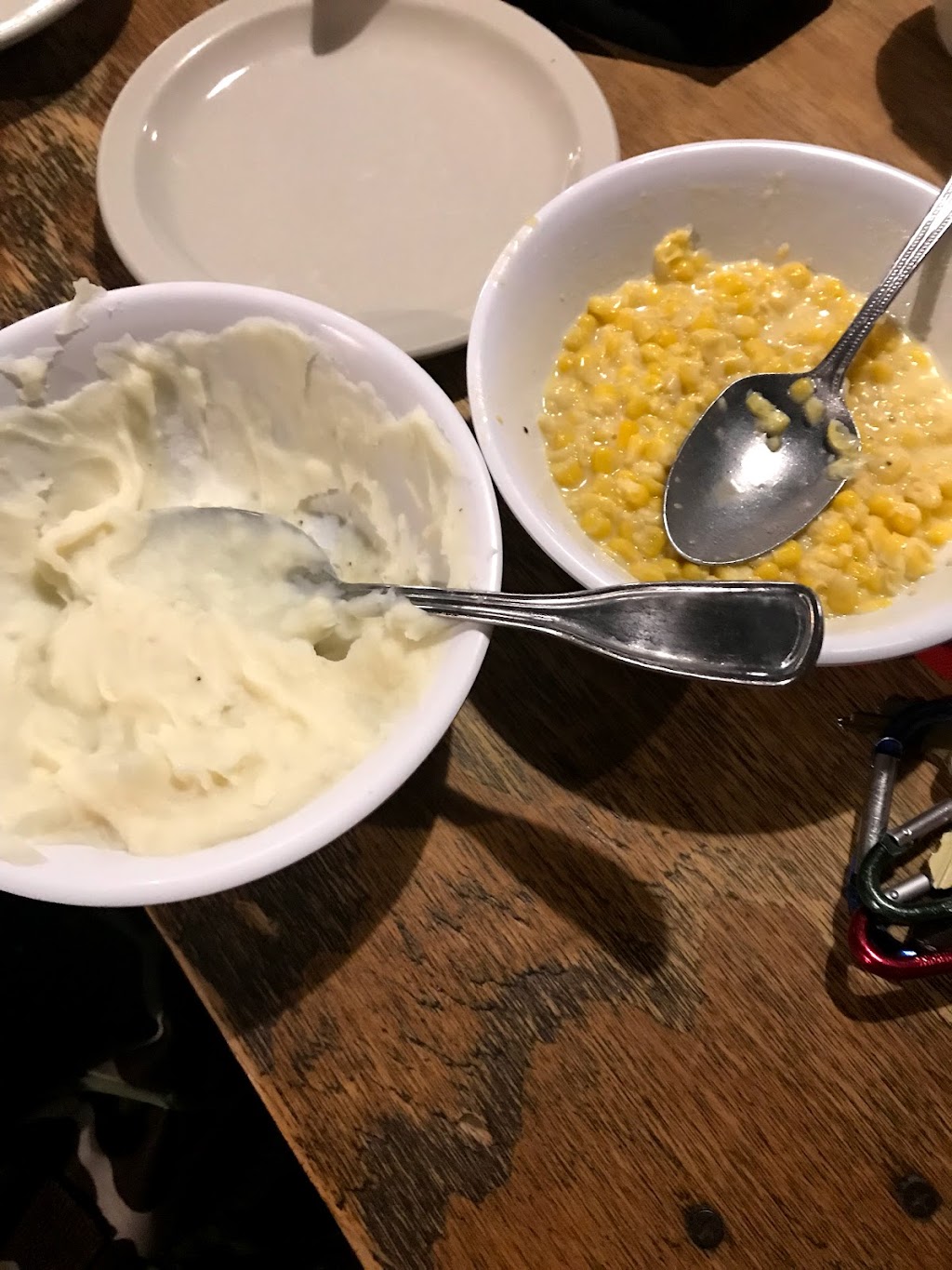 Belles Chicken Dinner House | restaurant | 2002 N, Clack St, Abilene, TX 79603, USA | 3256777100 OR +1 325-677-7100