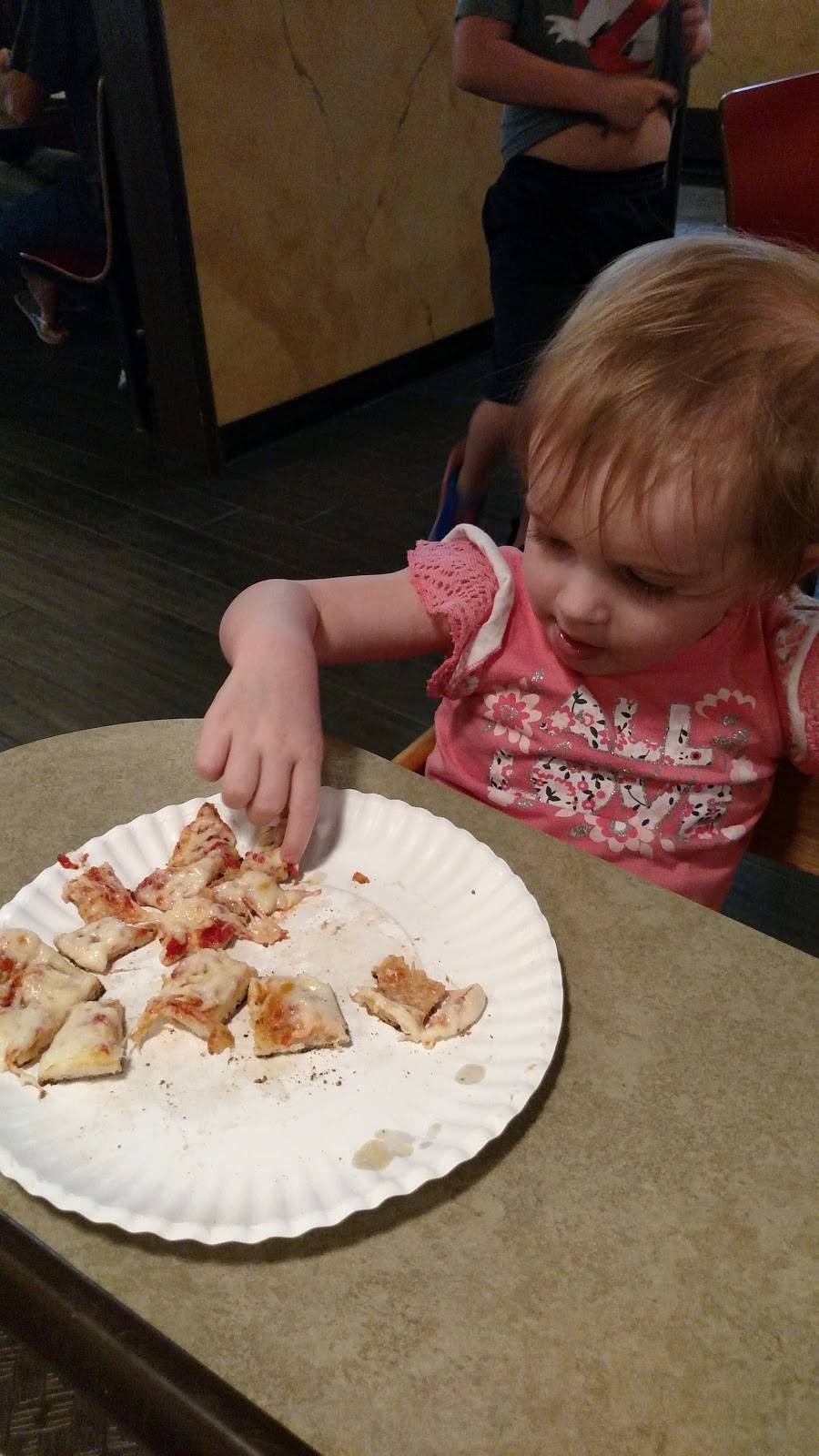 Fabios Pizza | restaurant | 67800 Mall Ring Rd, St Clairsville, OH 43950, USA | 7406959196 OR +1 740-695-9196