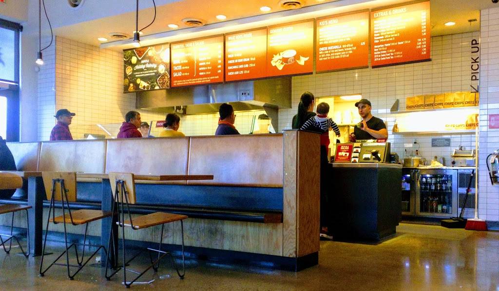 Chipotle Mexican Grill | restaurant | 7427 W Thomas Rd Ste 5, Phoenix, AZ 85033, USA | 6232401662 OR +1 623-240-1662