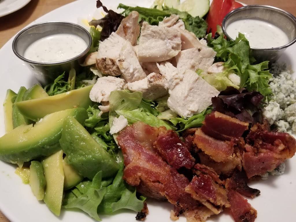 Walnut Grill Sunset Hills | restaurant | 10797 Sunset Hills Plaza, St. Louis, MO 63127, USA | 3148589392 OR +1 314-858-9392