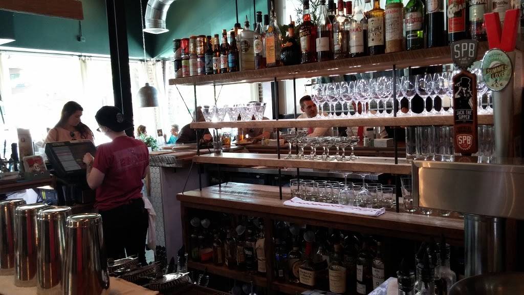 Brick & Tin | restaurant | 2901 Cahaba Rd, Mountain Brook, AL 35223, USA | 2055027971 OR +1 205-502-7971