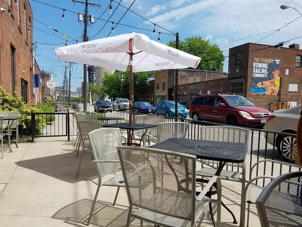 Sainatos at Rivergate | restaurant | 1852 Columbus Rd, Cleveland, OH 44113, USA | 2167724400 OR +1 216-772-4400