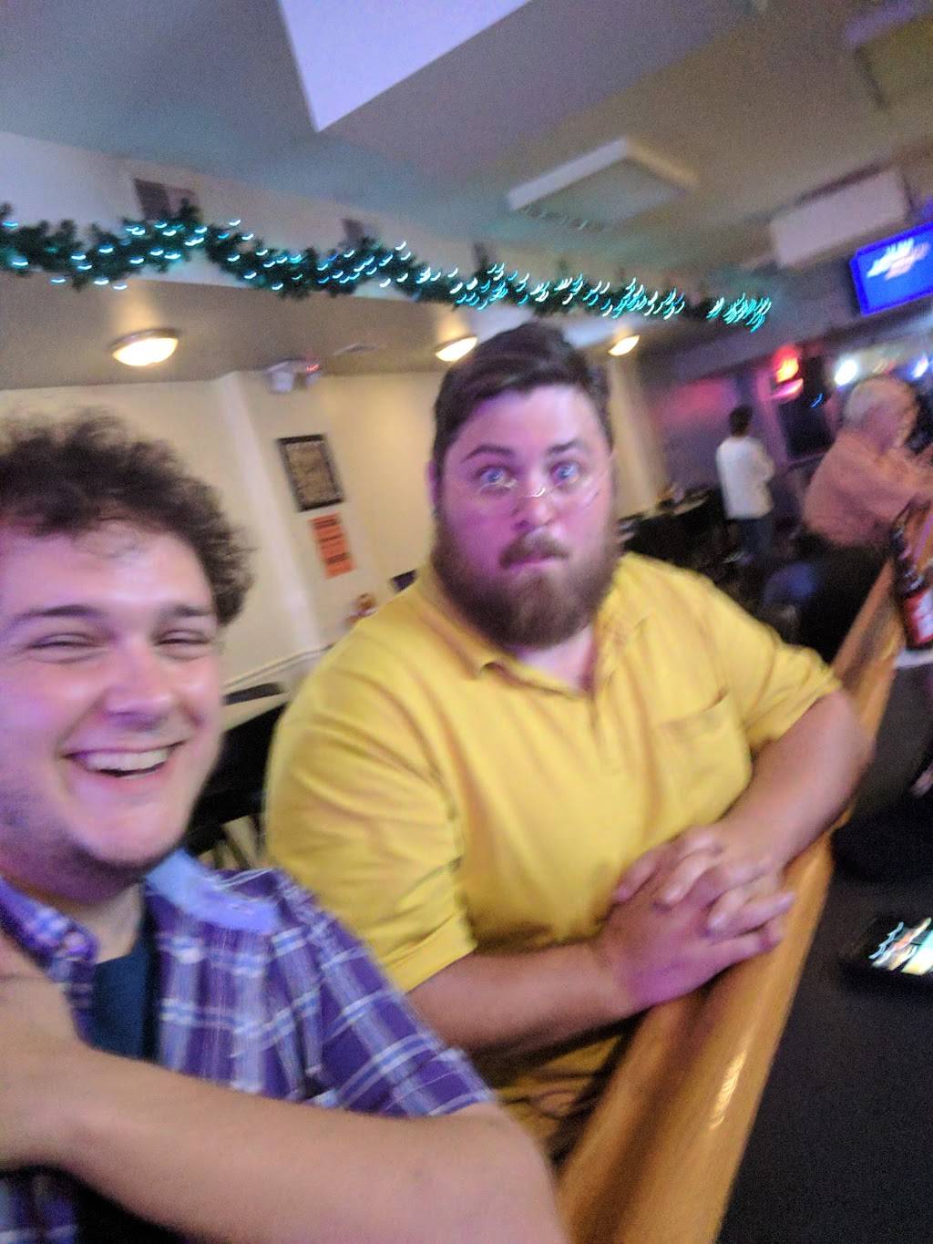 Franks Original Grill | restaurant | 1111 7th Ave, Beaver Falls, PA 15010, USA | 7248431801 OR +1 724-843-1801