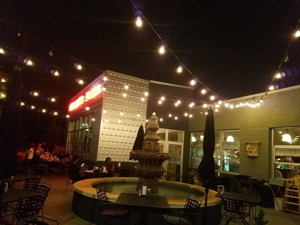 Fellinis Pizza | restaurant | 1634 McLendon Ave NE, Atlanta, GA 30307, USA | 4046879190 OR +1 404-687-9190