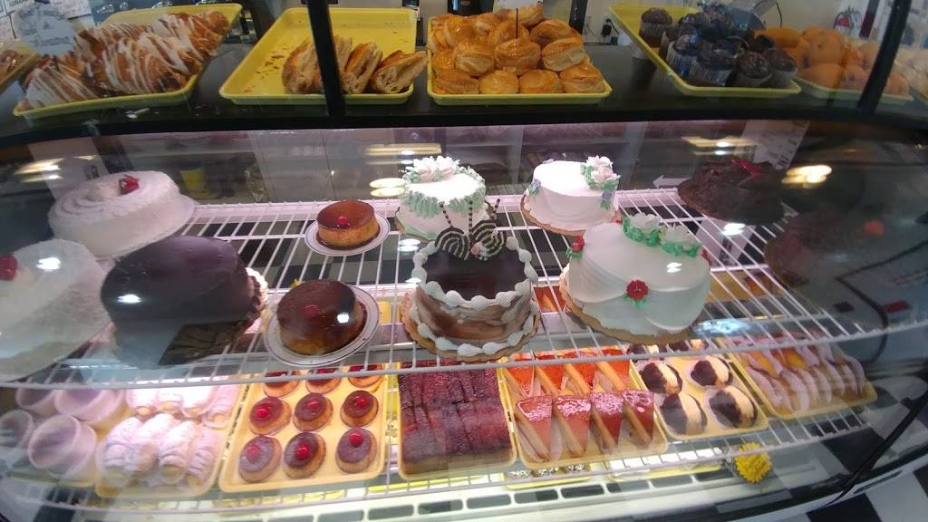 Kathys Bakery Café | restaurant | 10150 Beach Blvd, Jacksonville, FL 32246, USA | 9046417555 OR +1 904-641-7555