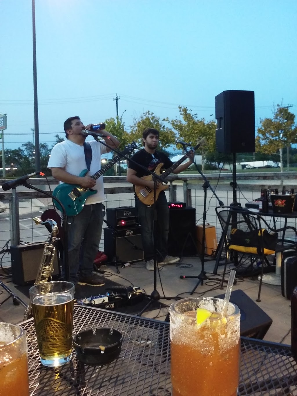 Rockys Tavern | restaurant | 11403 OConnor Rd, San Antonio, TX 78233, USA | 2106377625 OR +1 210-637-7625