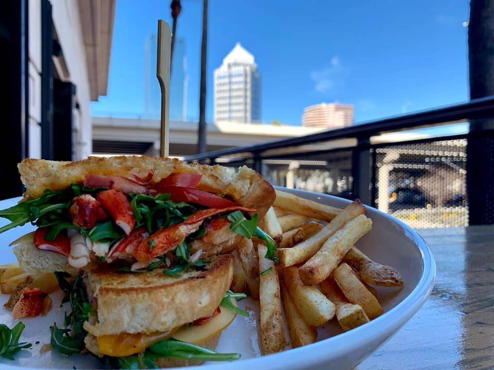 Harpoon Harrys Crab House | restaurant | 225 S Franklin St, Tampa, FL 33602, USA | 8133214040 OR +1 813-321-4040