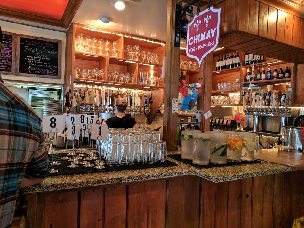 Burgers and Brew | restaurant | 403 3rd St, Davis, CA 95616, USA | 5307503600 OR +1 530-750-3600