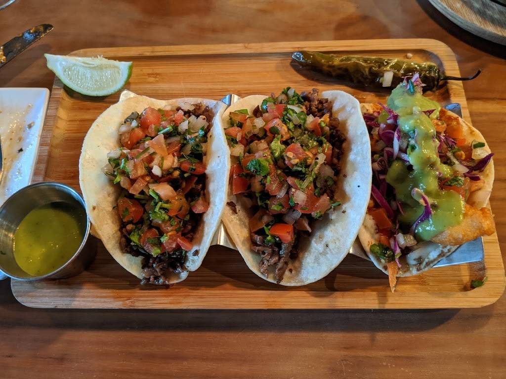 Perla Mexican Cuisine | restaurant | 400 W 4th St, Santa Ana, CA 92701, USA | 7143165421 OR +1 714-316-5421