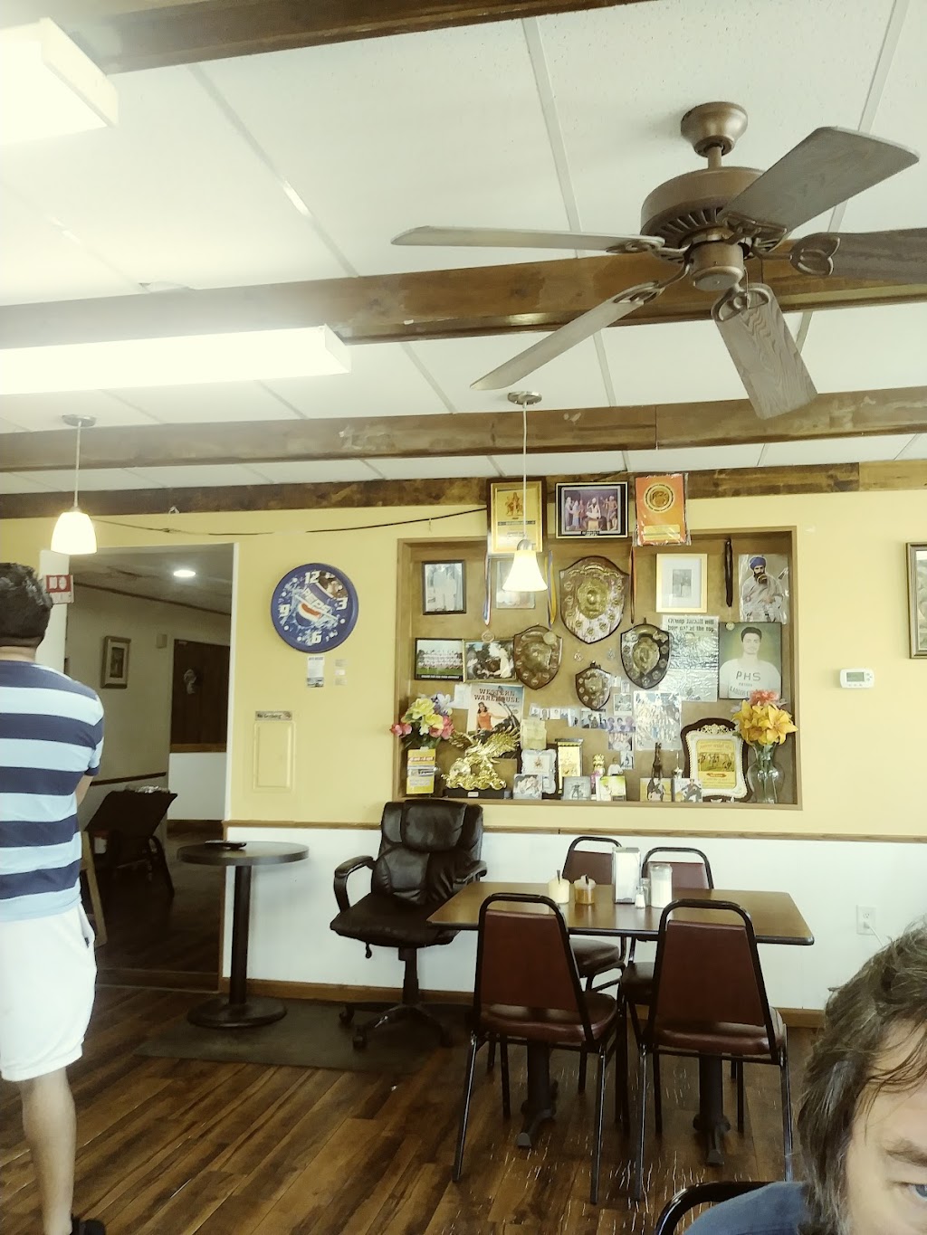 Antelope Restaurant | restaurant | Burns, WY 82053, USA | 3075473355 OR +1 307-547-3355