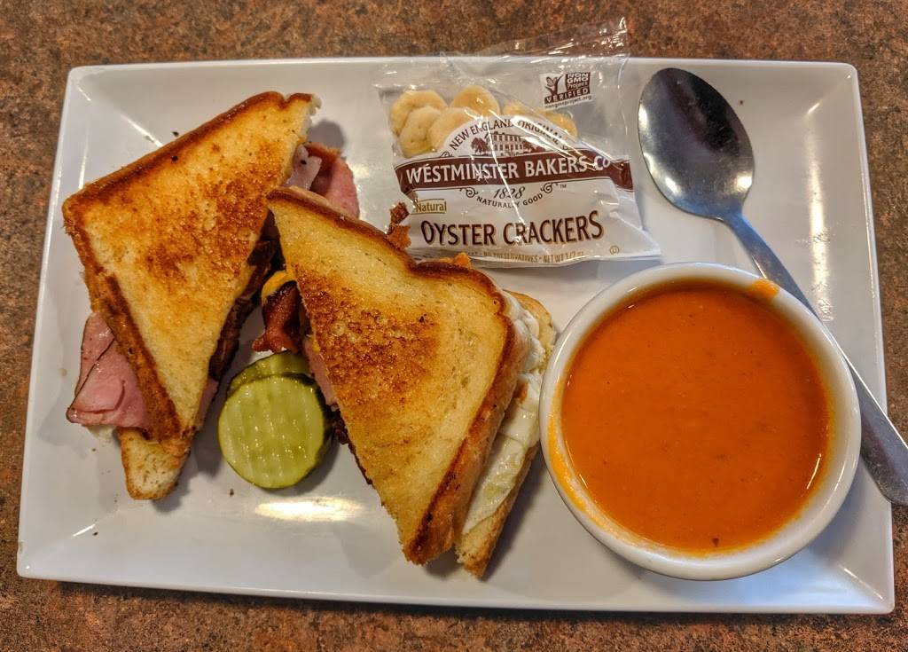 Blue Ridge Grill | restaurant | 3400 W Ridge Rd, Rochester, NY 14626, USA | 5852259440 OR +1 585-225-9440