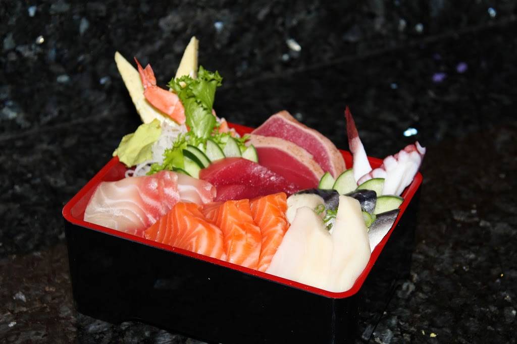 Fusion Japanese Steakhouse and Sushi Bar | restaurant | 16 Park Woodruff Dr, Greenville, SC 29607, USA | 8645388366 OR +1 864-538-8366