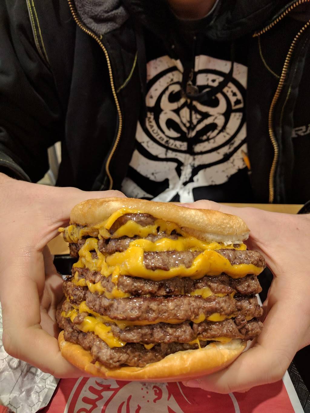 Wendys | restaurant | 1569 The Queensway, Etobicoke, ON M8Z 1T8, Canada | 4162517991 OR +1 416-251-7991