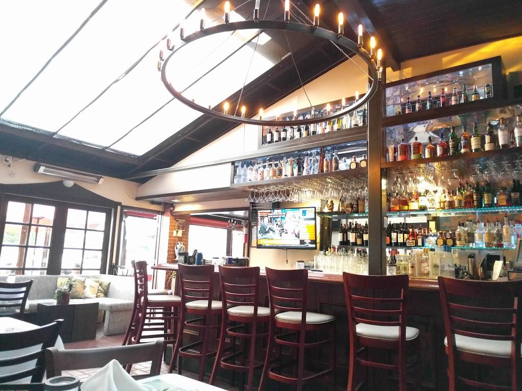 Mercedes Grille | restaurant | 14 W Washington Blvd, Marina Del Rey, CA 90292, USA | 3108276209 OR +1 310-827-6209