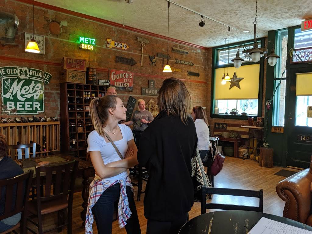 Too Far North | restaurant | 111 N 14th St, Fort Calhoun, NE 68023, USA | 4024689463 OR +1 402-468-9463