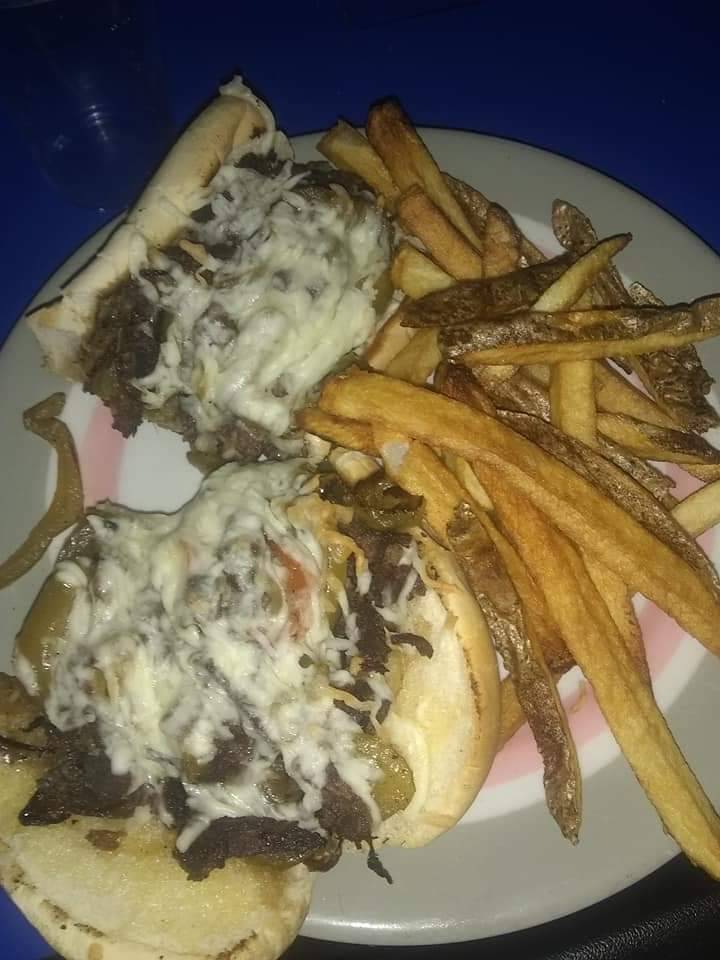 Kings Court | restaurant | 3229 South Ave, Youngstown, OH 44502, USA | 3303333413 OR +1 330-333-3413