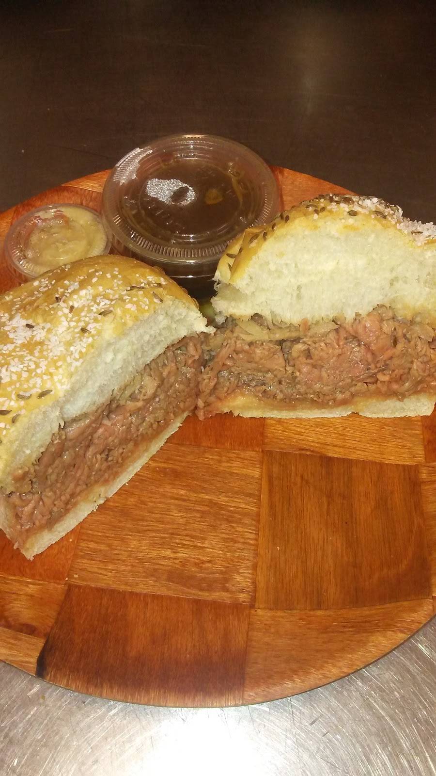 Buffalo City Bar & Grill | restaurant | 5631 Park St N, St. Petersburg, FL 33709, USA | 7275499464 OR +1 727-549-9464