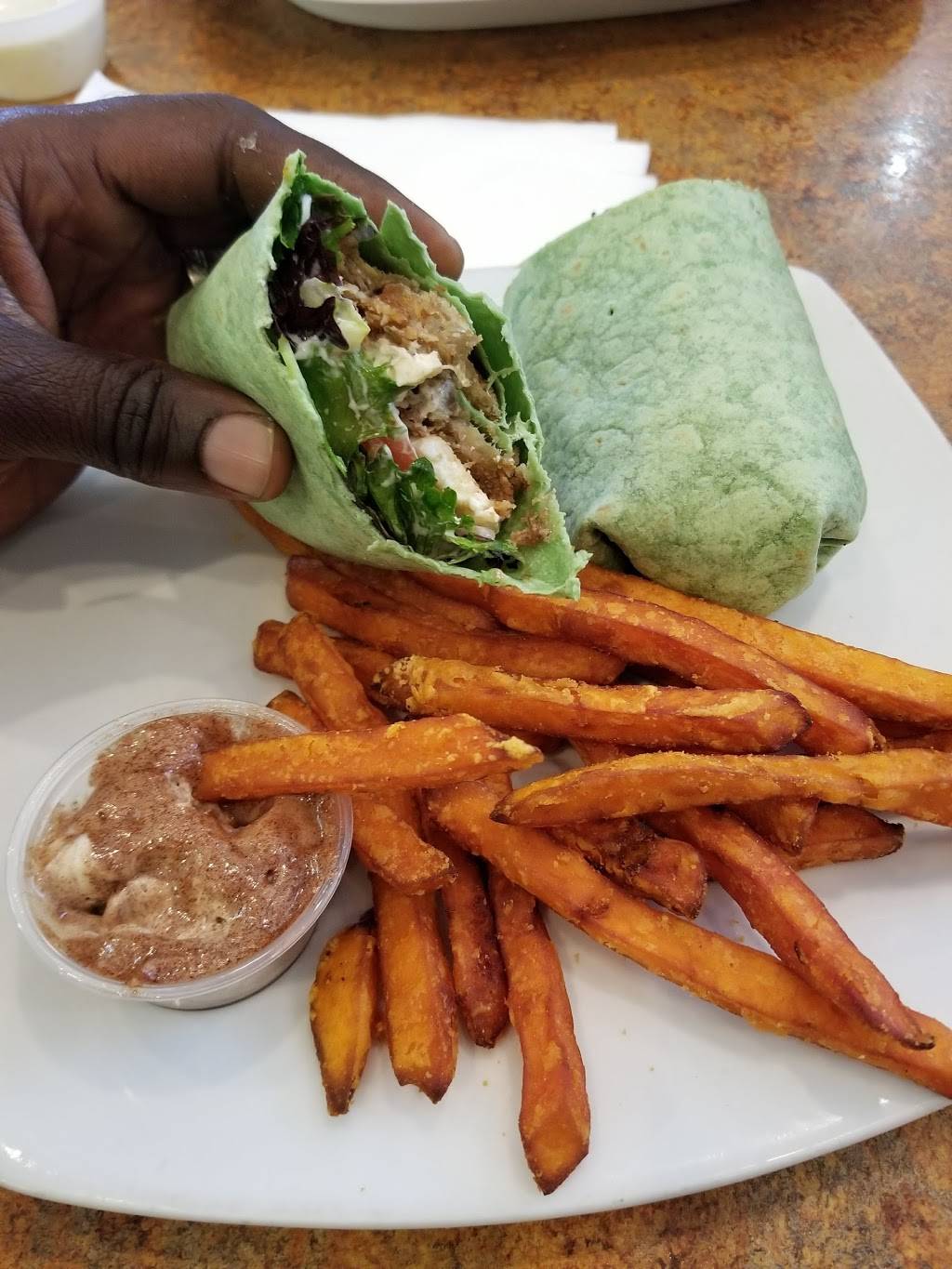 DB Pickles | restaurant | 400 S Nova Rd, Ormond Beach, FL 32174, USA | 3866721931 OR +1 386-672-1931