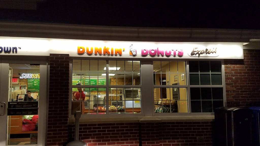 Dunkin | cafe | 3 Wilbur Cross Parkway NB, Orange, CT 06477, USA | 2033060833 OR +1 203-306-0833