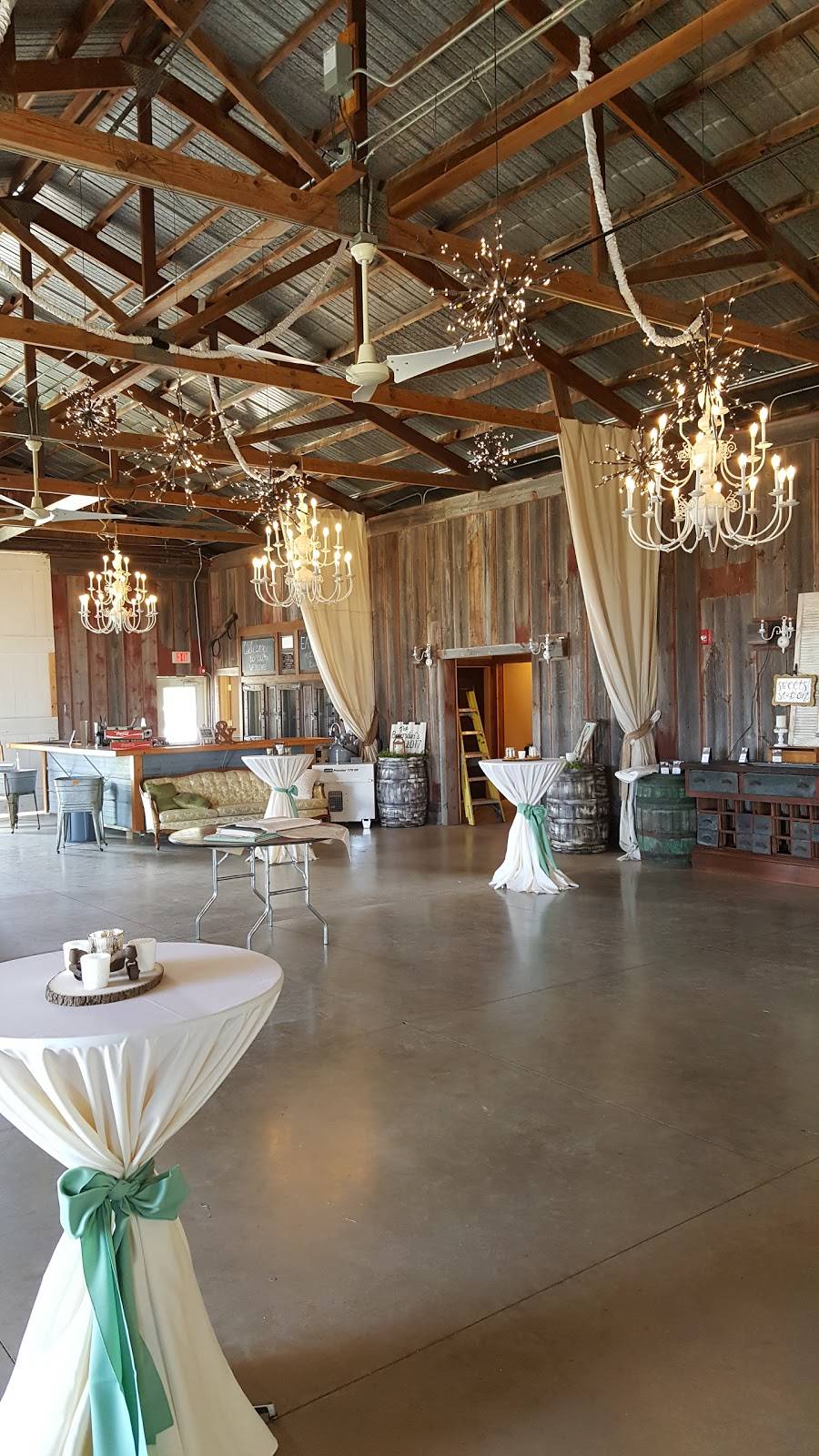 Emerson Creek Pottery & Tearoom | restaurant | 5126 Stephens Rd, Oswego, IL 60543, USA | 6305547100 OR +1 630-554-7100