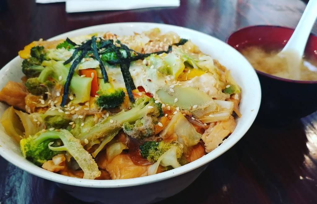 Umi Sushi | restaurant | 1300 Sylvan Ave, Modesto, CA 95355, USA | 2096220806 OR +1 209-622-0806