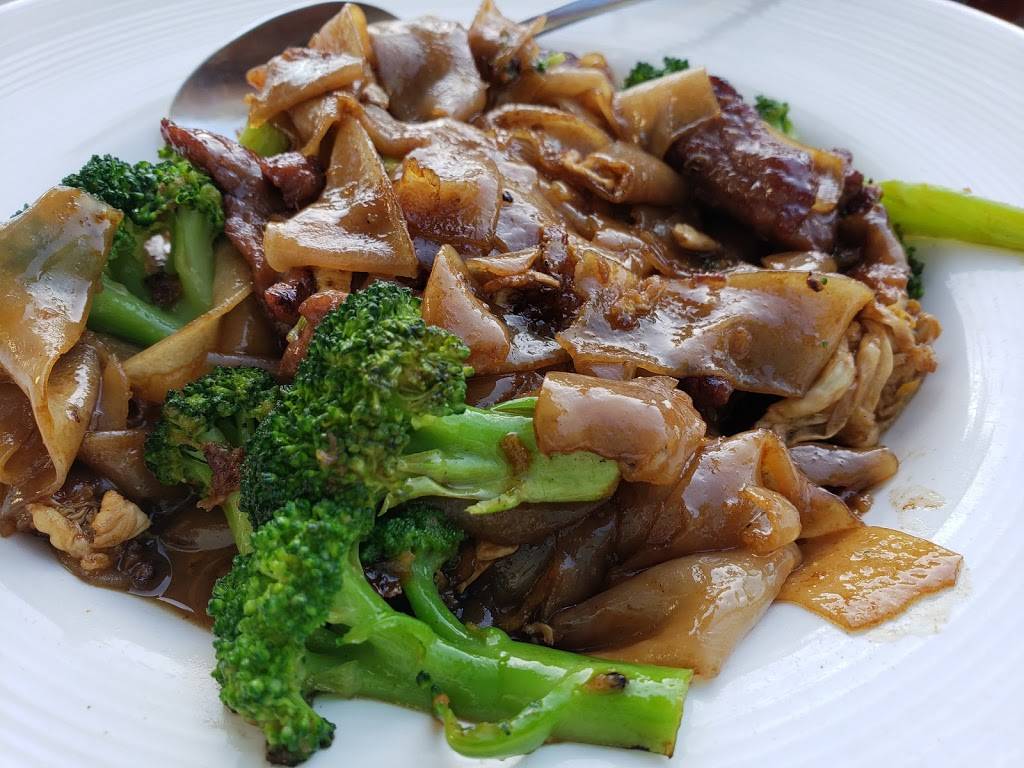 Sutha Thai Kitchen | restaurant | 1161 Irvine Blvd, Tustin, CA 92780, USA | 7147346100 OR +1 714-734-6100