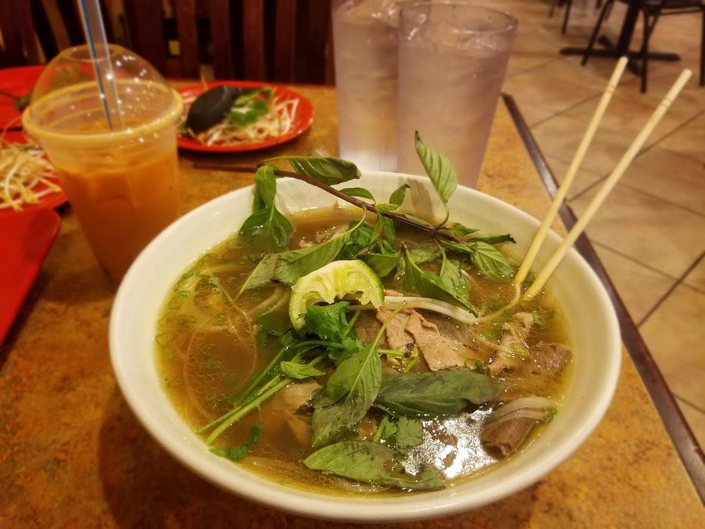 Rosies Pho Asian Noodles | restaurant | 2001 TX-6BUS, College Station, TX 77840, USA | 9796808580 OR +1 979-680-8580