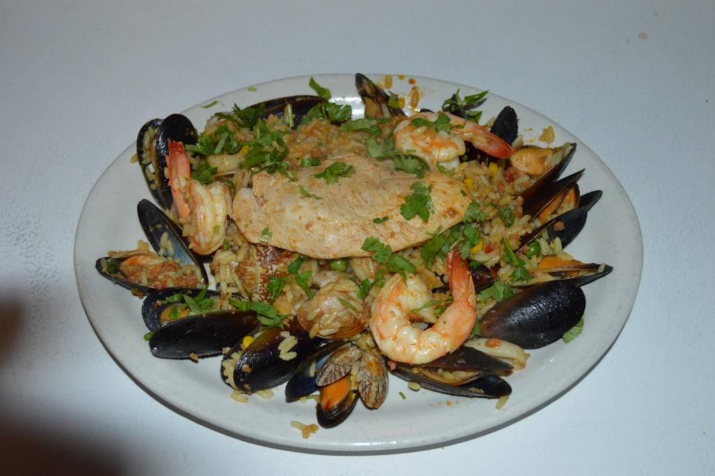 RIO Border Cafe | restaurant | 1821, 330 Connecticut Ave, Norwalk, CT 06854, USA | 2038559577 OR +1 203-855-9577