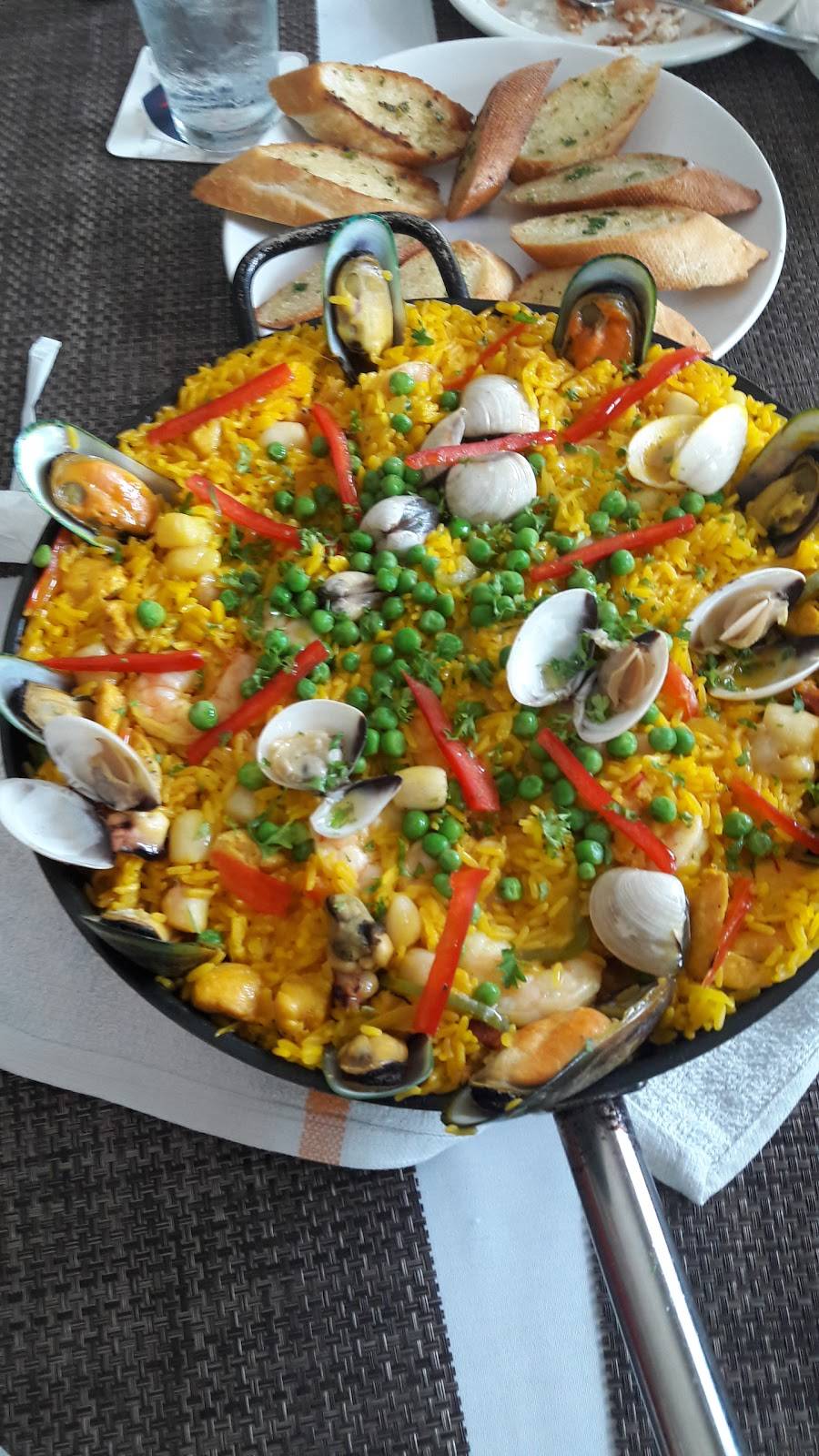 Lagos Bistro and Trovas Bar | restaurant | 100 Costa Del Sol Blvd, Doral, FL 33178, USA | 7862121512 OR +1 786-212-1512