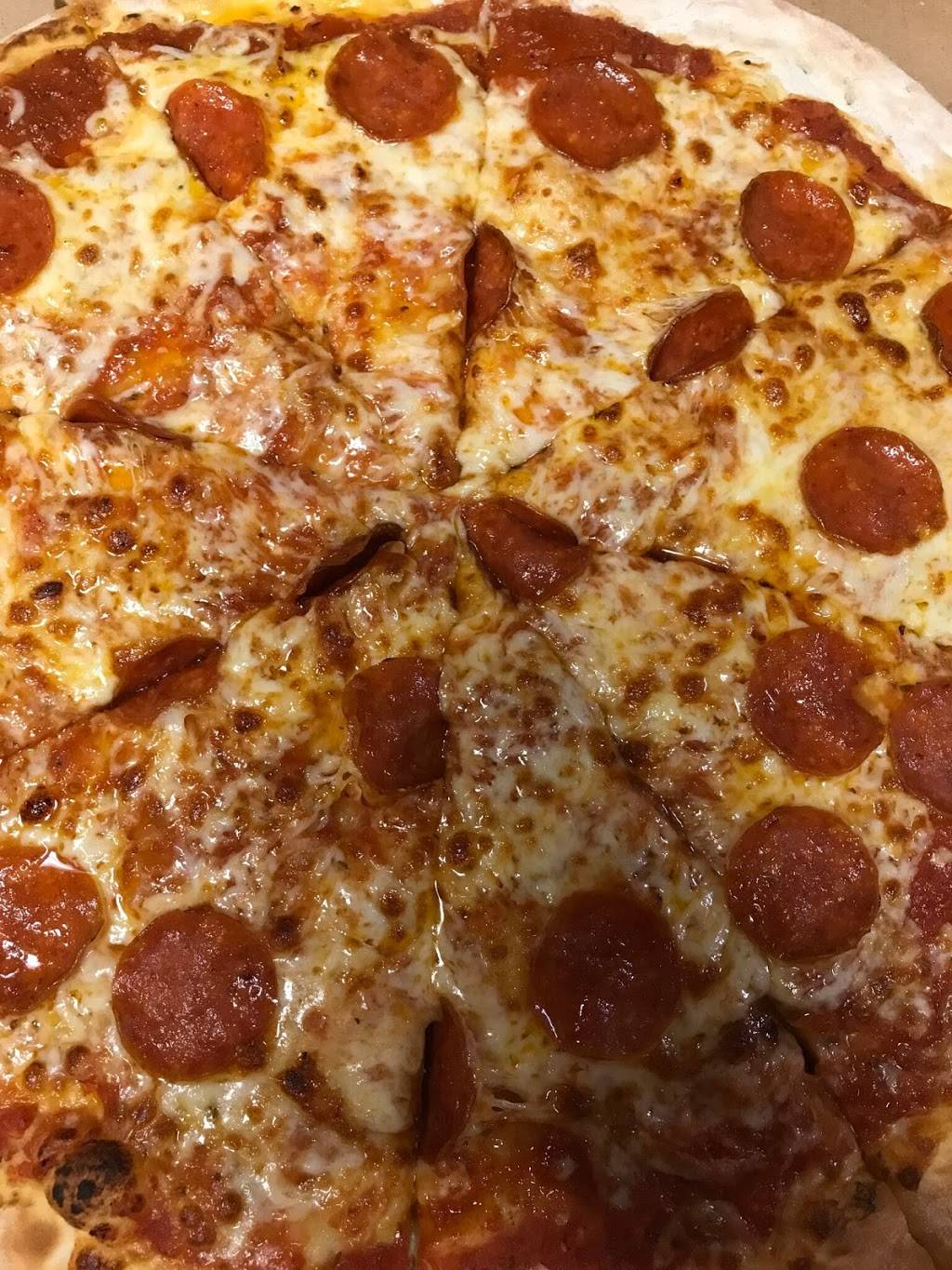 Frank Os Sports Bar & Grill | restaurant | 201 Baughman Ave, Jeannette, PA 15644, USA | 7245236900 OR +1 724-523-6900