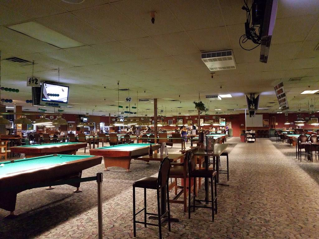 Shooters Billiard Club & Pub | meal takeaway | 1934 State Hwy 13, Burnsville, MN 55337, USA | 9528941100 OR +1 952-894-1100
