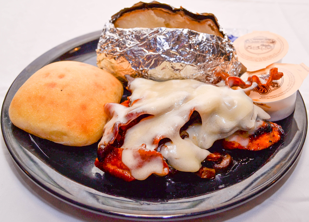 Bettys Parkway Restaurant | restaurant | 912 Riverside Dr, Columbia, TN 38401, USA | 9313885570 OR +1 931-388-5570