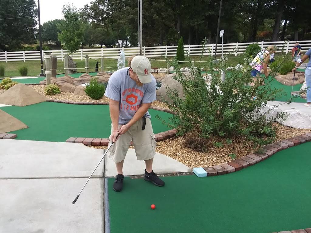 Getaway Golf | meal takeaway | 3833 E State Hwy D, Springfield, MO 65809, USA | 4178814653 OR +1 417-881-4653