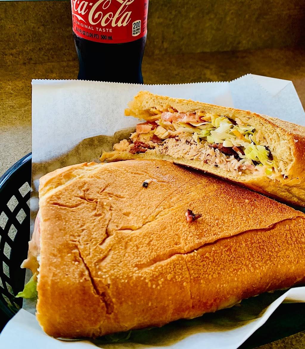 El Patriota #1 | restaurant | 312 E Pipeline Rd, Hurst, TX 76053, USA | 8175103556 OR +1 817-510-3556