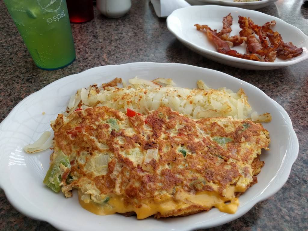 Michaels Kitchen | restaurant | 35481 Groesbeck Hwy, Clinton Twp, MI 48035, USA | 5867918690 OR +1 586-791-8690