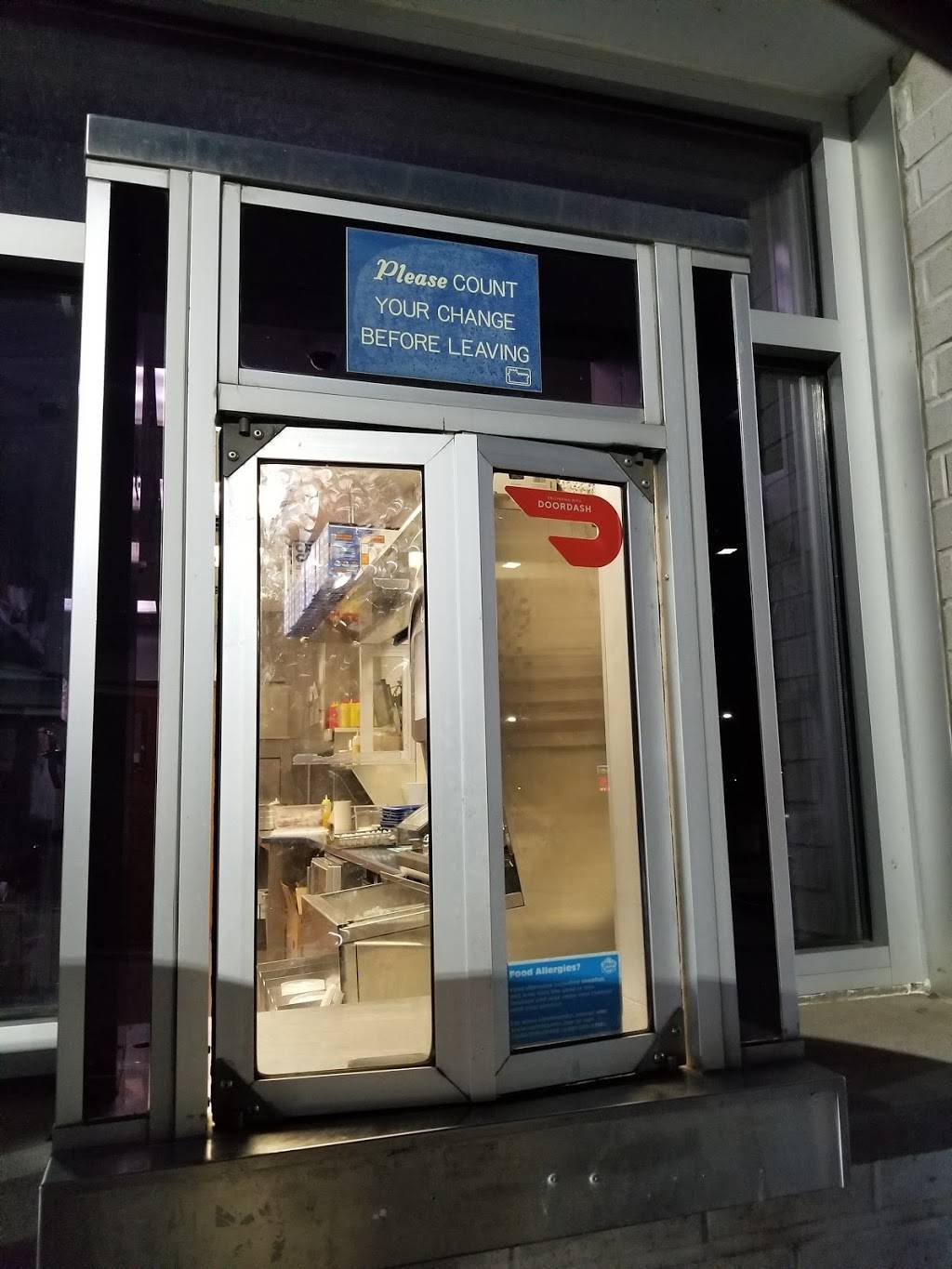 White Castle | restaurant | 27760 23 Mile Rd, New Baltimore, MI 48051, USA | 5869496290 OR +1 586-949-6290