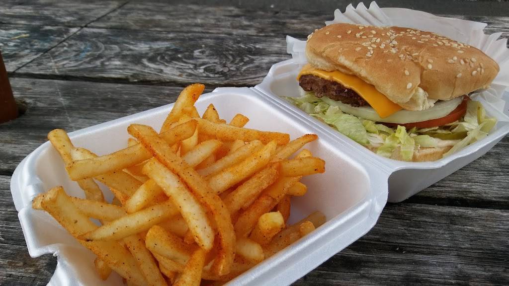 Top Burger Drive In | restaurant | 1436 NE Everett St, Camas, WA 98607, USA | 3608343867 OR +1 360-834-3867