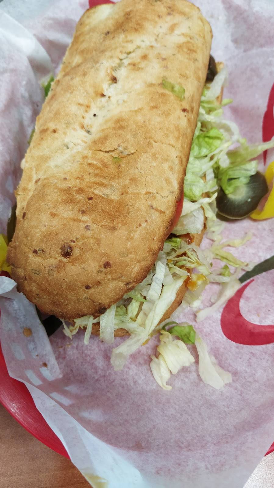 Quiznos | restaurant | 960 Southdown Rd Unit C11, Mississauga, ON L5J 2Y4, Canada | 9058550782 OR +1 905-855-0782