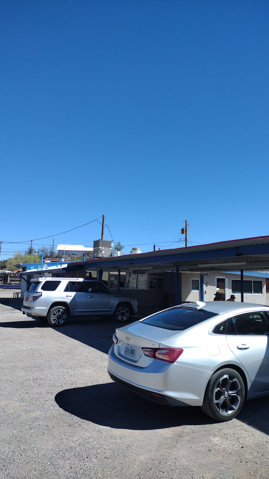 A & B Drive In | restaurant | 211 N Broadway St, Truth or Consequences, NM 87901, USA | 5758949294 OR +1 575-894-9294