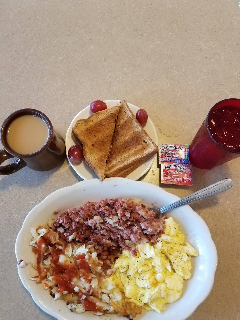 Michaels Kitchen | restaurant | 35481 Groesbeck Hwy, Clinton Twp, MI 48035, USA | 5867918690 OR +1 586-791-8690