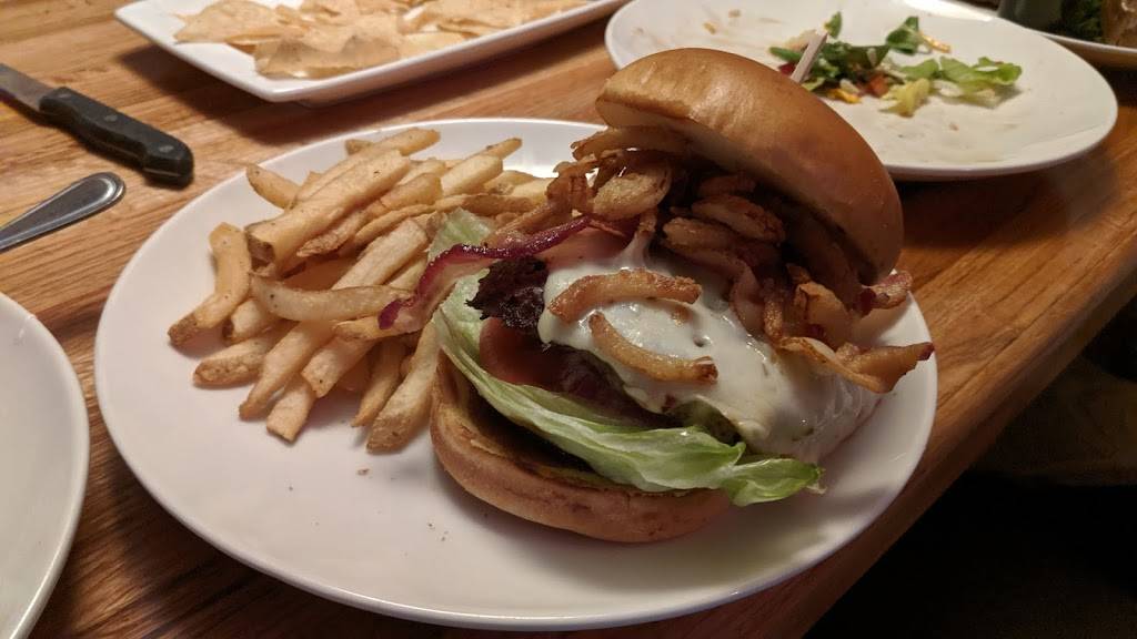 Applebees Grill + Bar | restaurant | 6405 W 120th Ave, Broomfield, CO 80020, USA | 3034663848 OR +1 303-466-3848