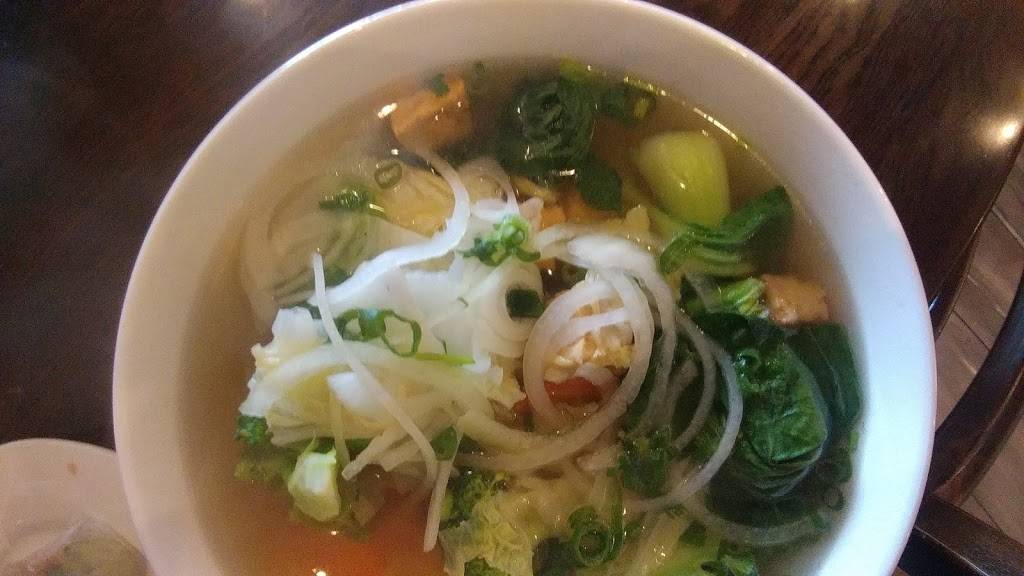 Pho Garden | restaurant | 600 Kings Hwy N, Cherry Hill, NJ 08034, USA | 8564827404 OR +1 856-482-7404