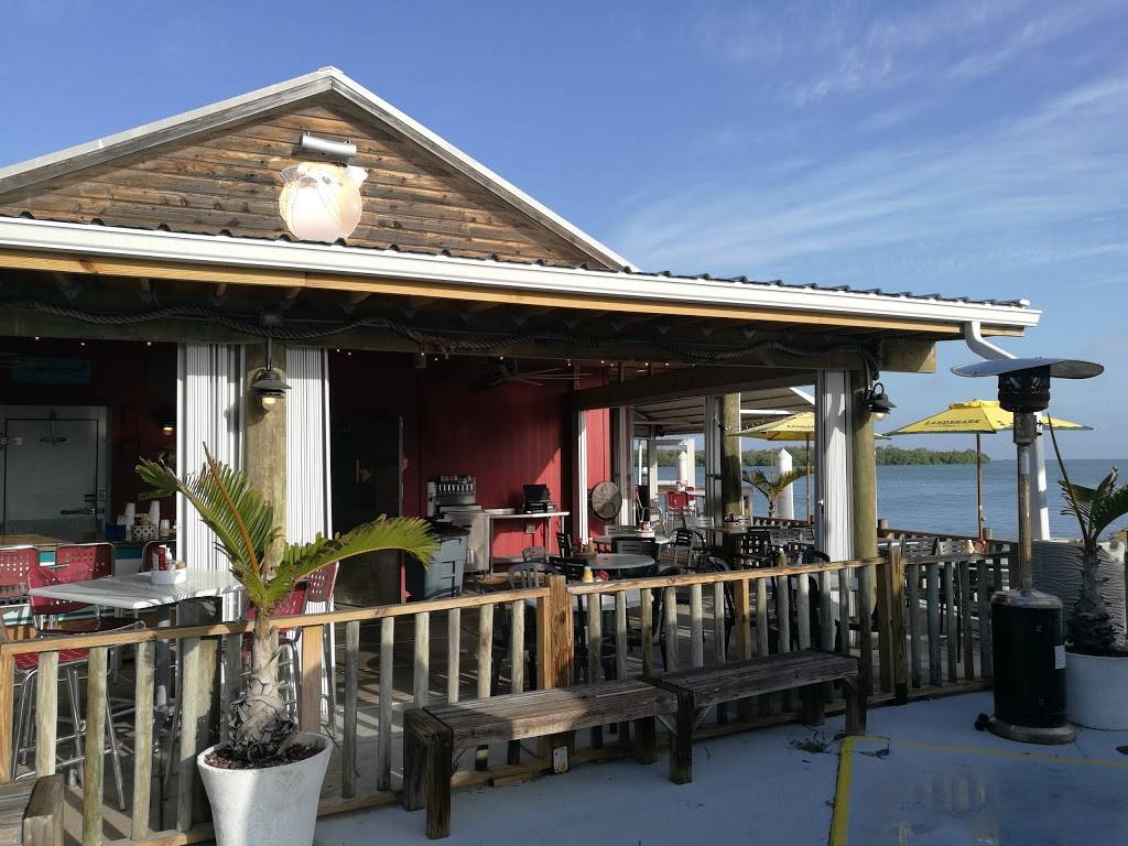 The Old Salty Dog | restaurant | 1601 Ken Thompson Pkwy, Sarasota, FL 34236, USA | 9413884311 OR +1 941-388-4311